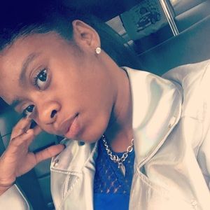 Meet your Posher, Tamia